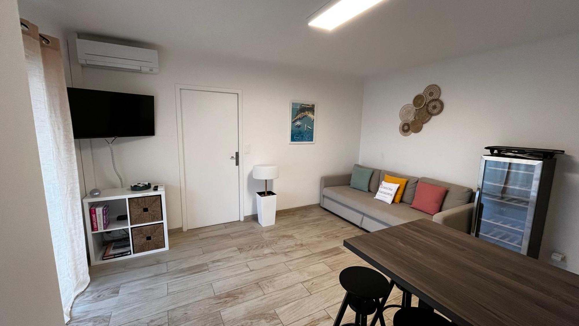 Vacances Arbanaises - Appartements Giens イエール エクステリア 写真