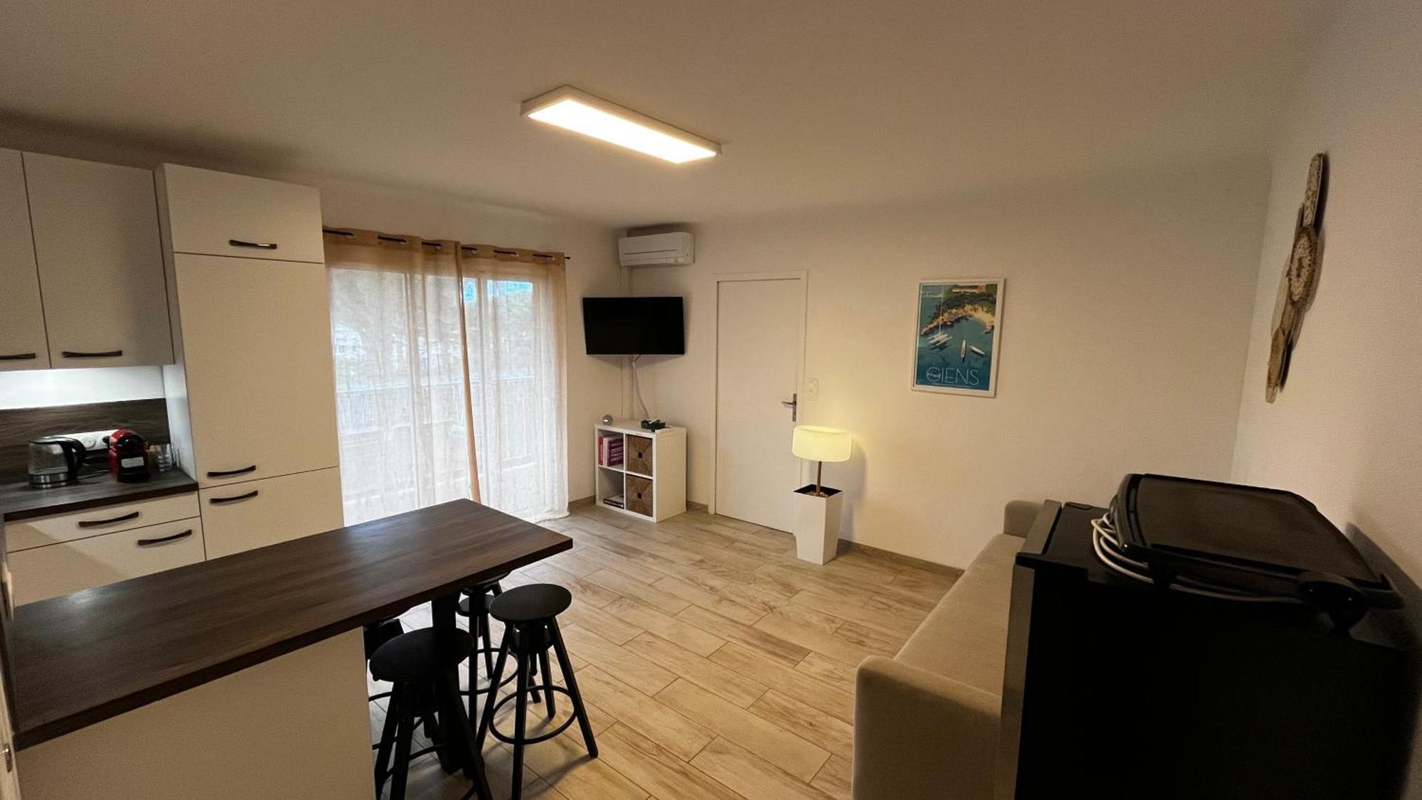 Vacances Arbanaises - Appartements Giens イエール エクステリア 写真
