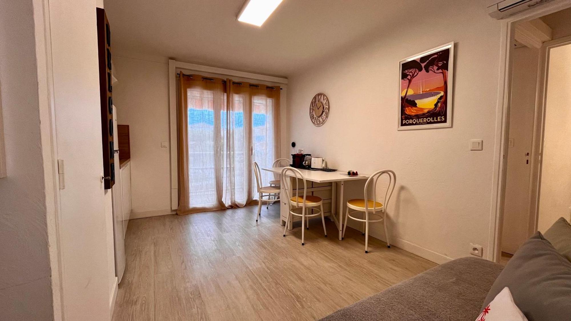 Vacances Arbanaises - Appartements Giens イエール エクステリア 写真