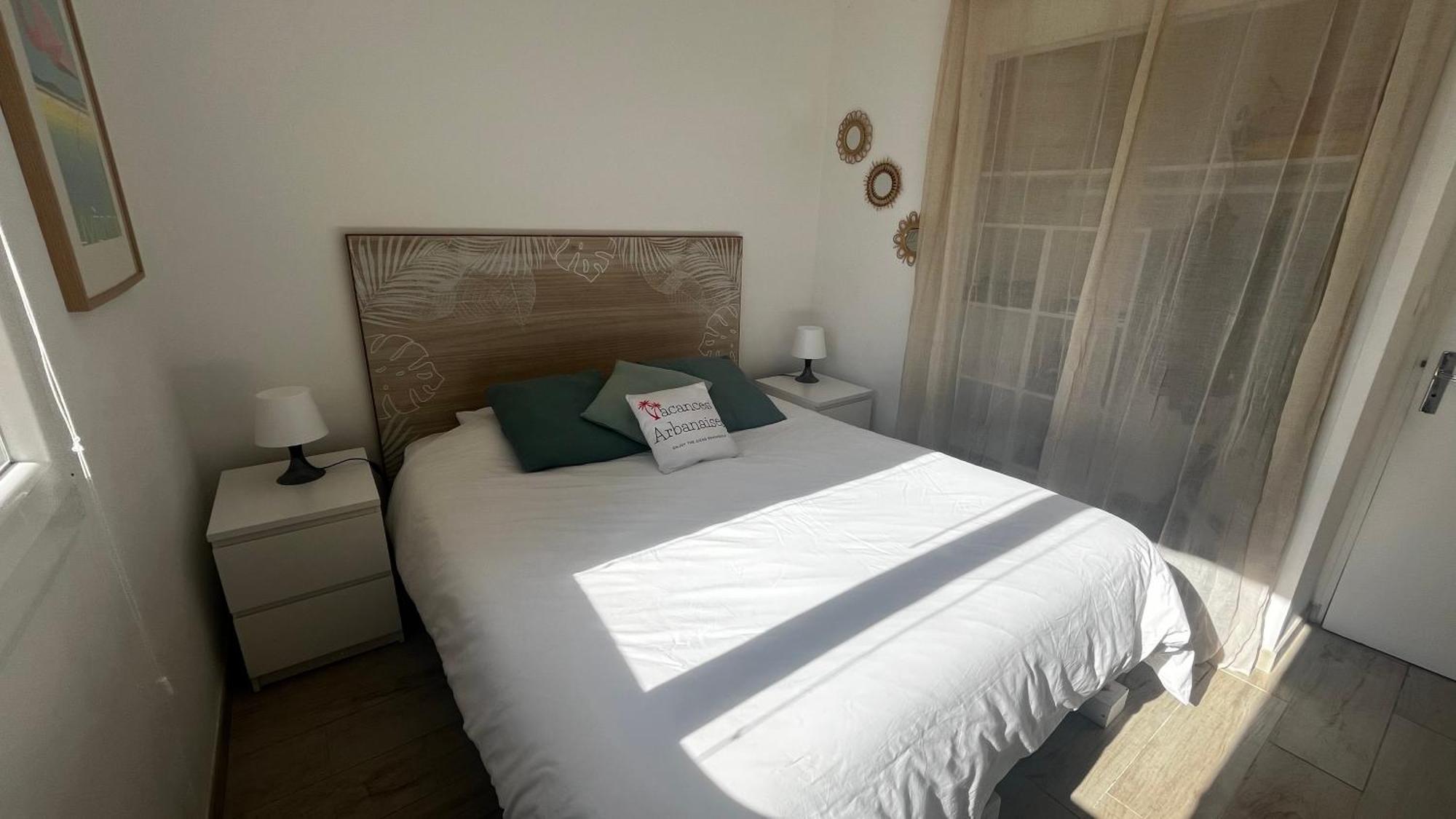 Vacances Arbanaises - Appartements Giens イエール エクステリア 写真